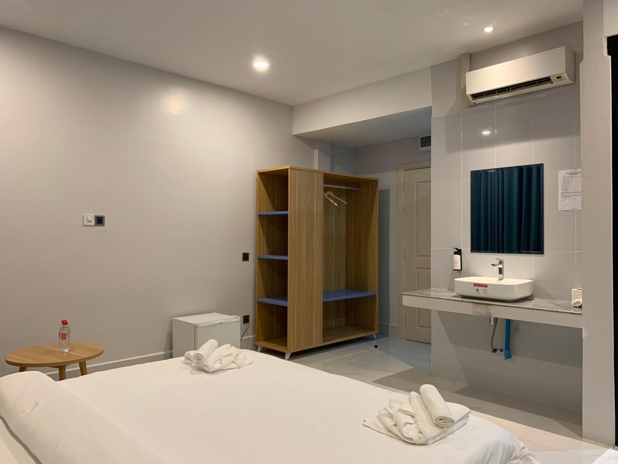 Nico'S Hotel And Skybar Siem Reap Exterior photo